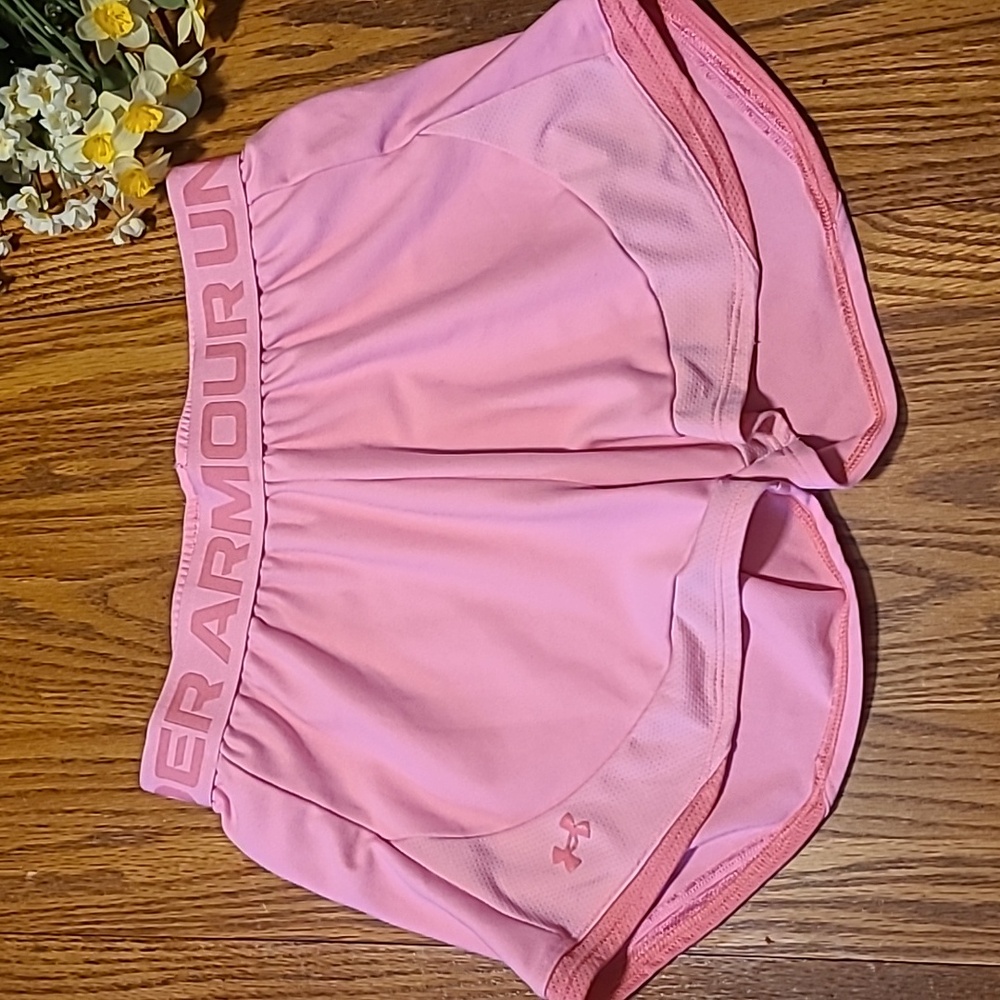 Under Armour Athletic Pink Shorts - Ladies XS - Picture 2 of 7